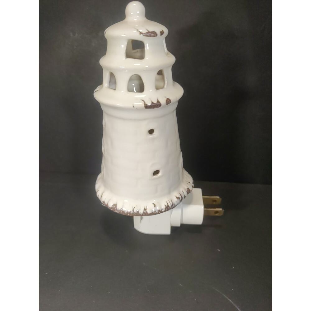 Lighthouse Night Light White Ceramic Off and On Switch Beach Ocean Nautical - Picture 7 of 9